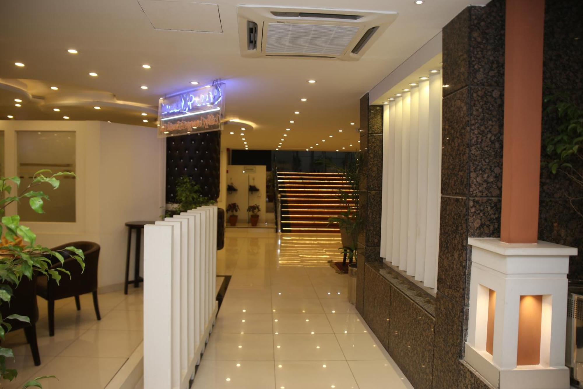 Fort Continental Hotel Peshawar Exterior foto