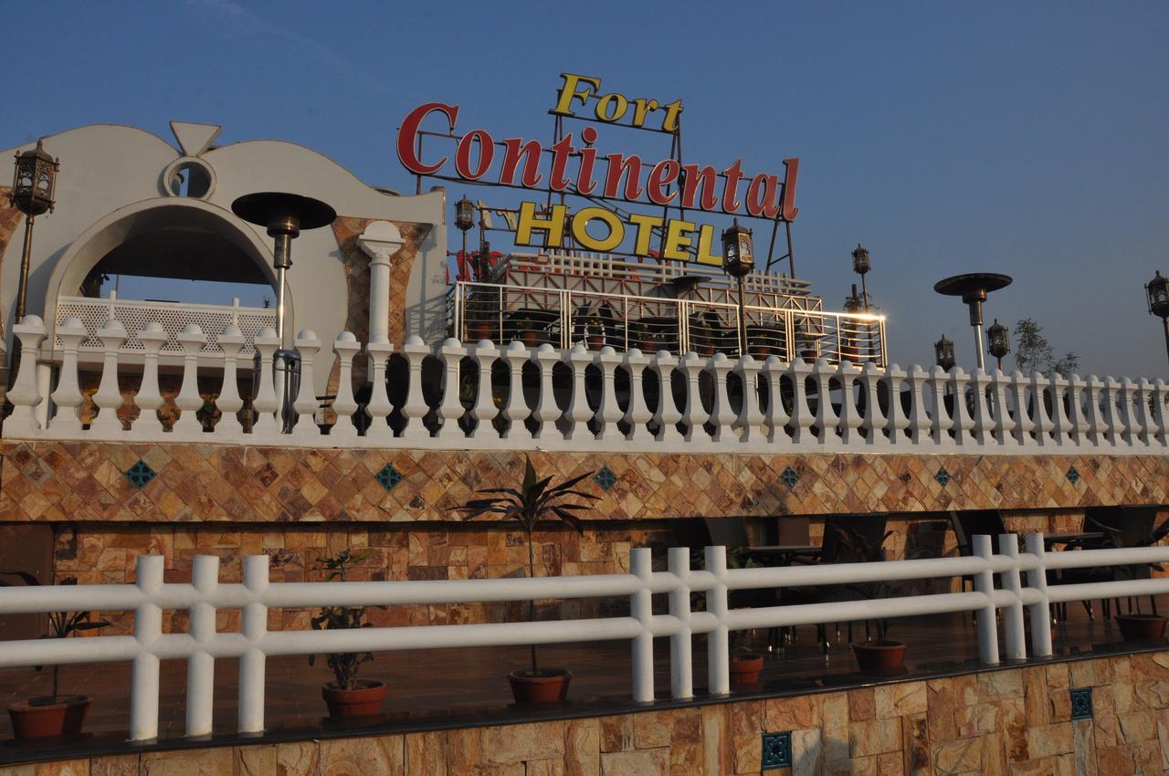 Fort Continental Hotel Peshawar Exterior foto