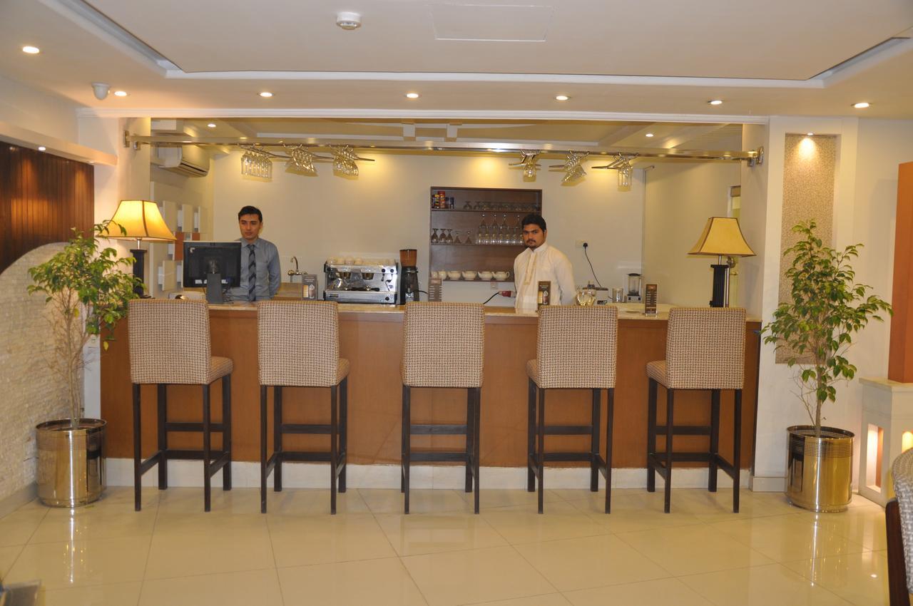 Fort Continental Hotel Peshawar Exterior foto