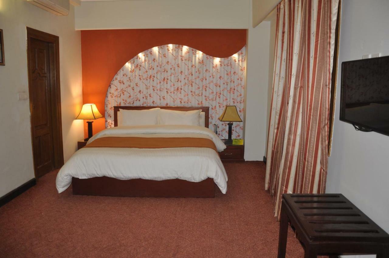 Fort Continental Hotel Peshawar Exterior foto