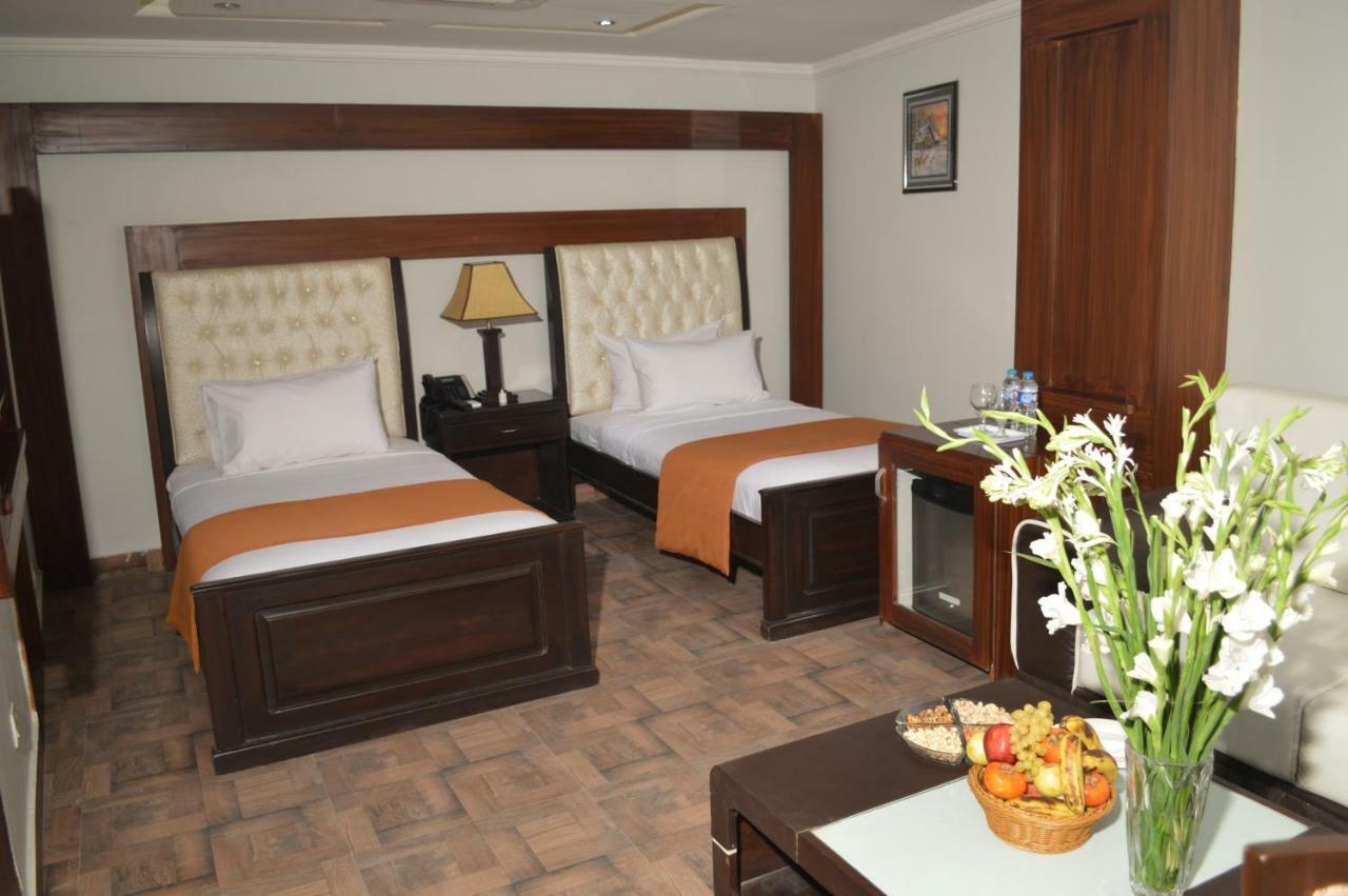 Fort Continental Hotel Peshawar Exterior foto